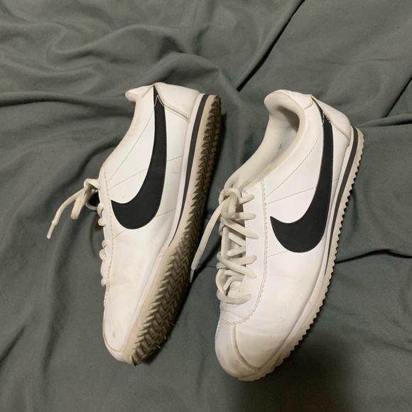 used nike cortez